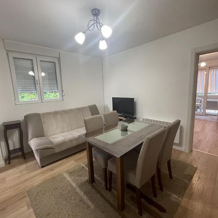 Apartment La Romana ポドゴリツァ エクステリア 写真