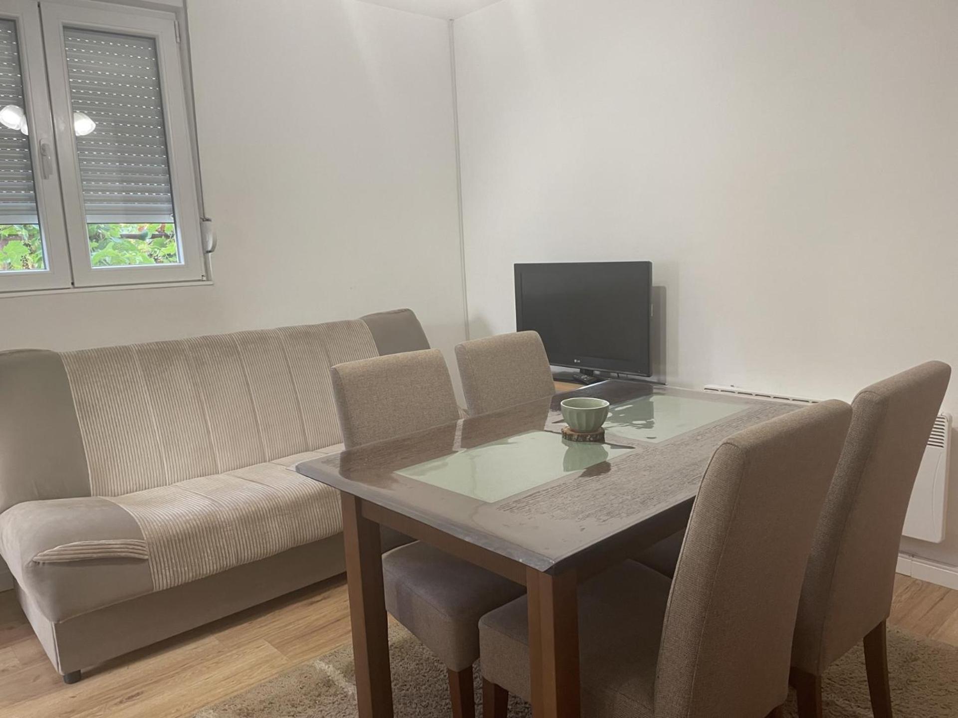 Apartment La Romana ポドゴリツァ エクステリア 写真